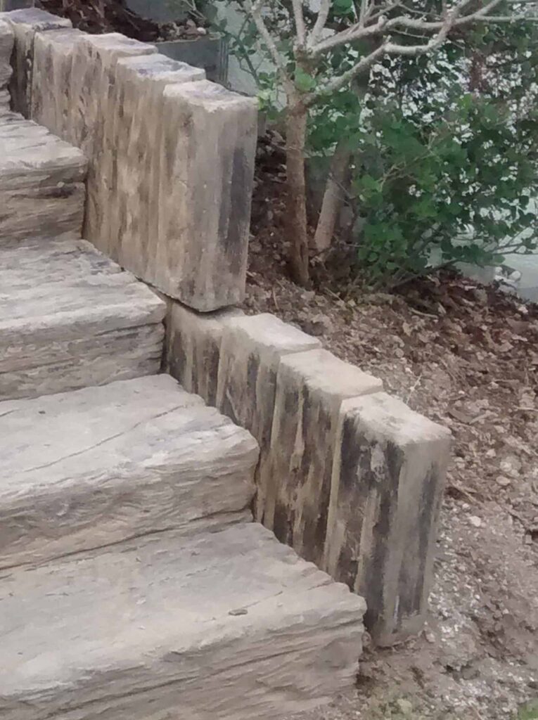 Palisaden | Betonstein | Versteinertes Holz | Häusler