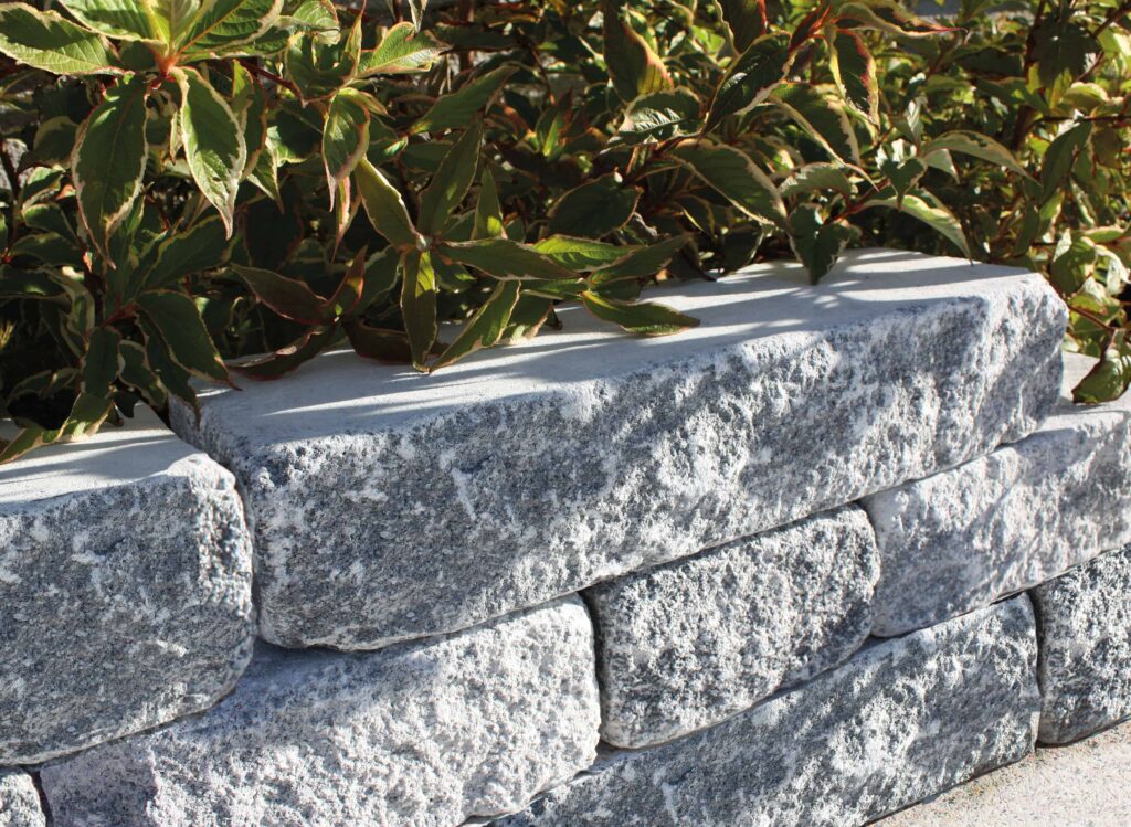Granit Zaunstein | Mauerstein | Häusler